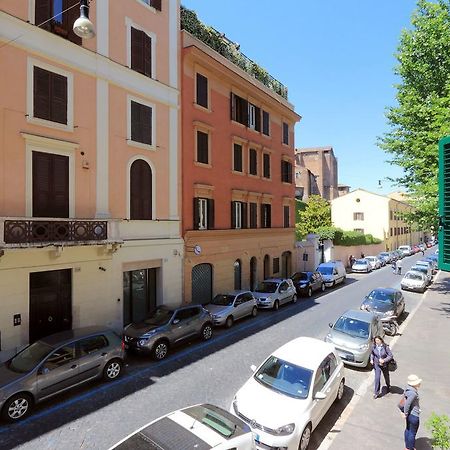 Appartement Ych-Laterano Charme à Rome Extérieur photo
